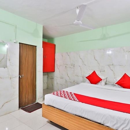 Oyo 24833 Hotel Silver Daman Eksteriør billede