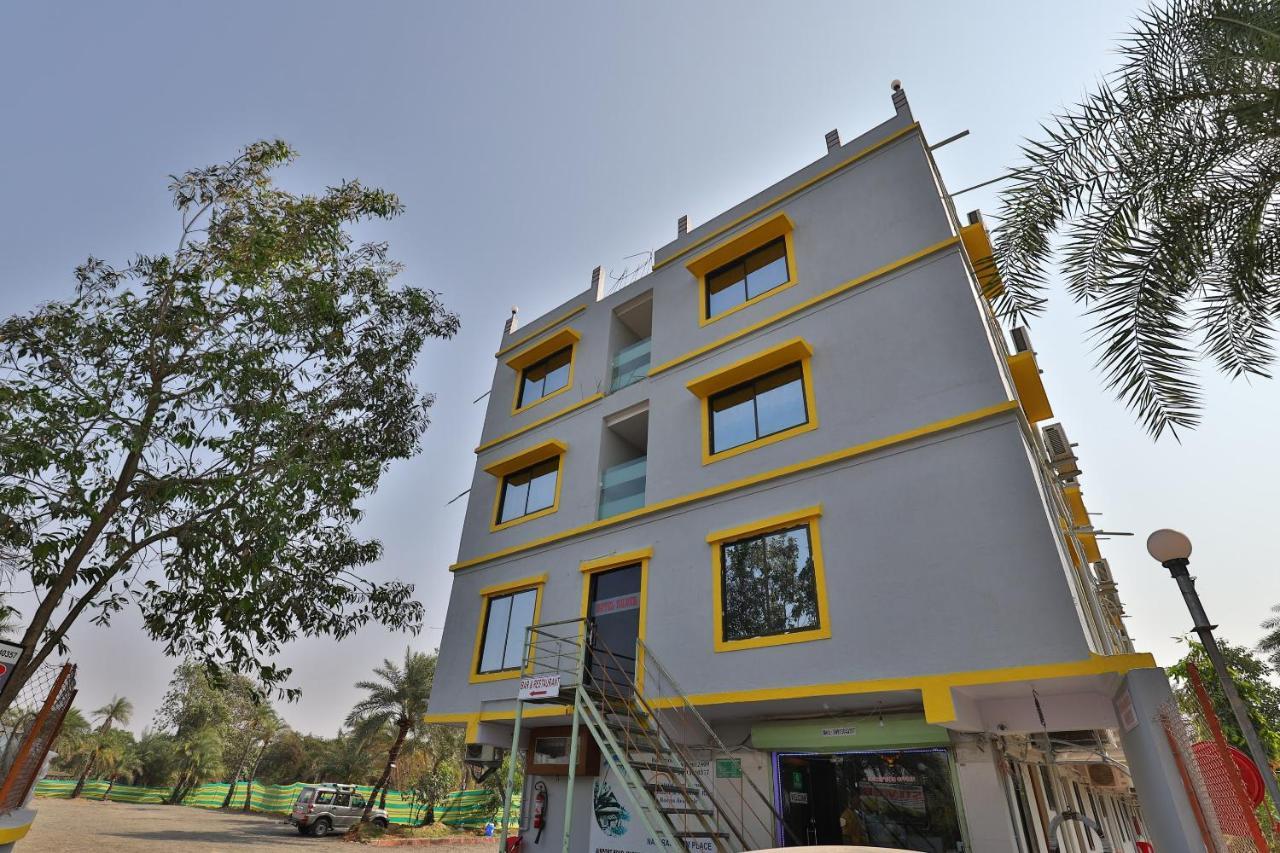Oyo 24833 Hotel Silver Daman Eksteriør billede