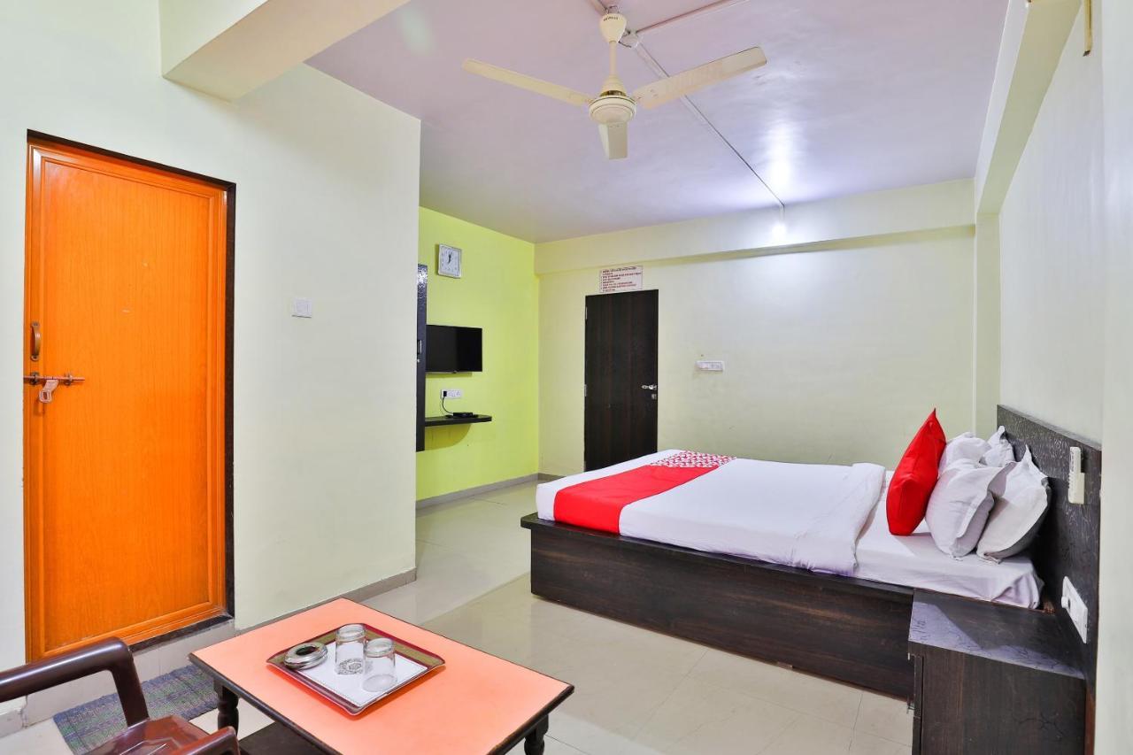 Oyo 24833 Hotel Silver Daman Eksteriør billede