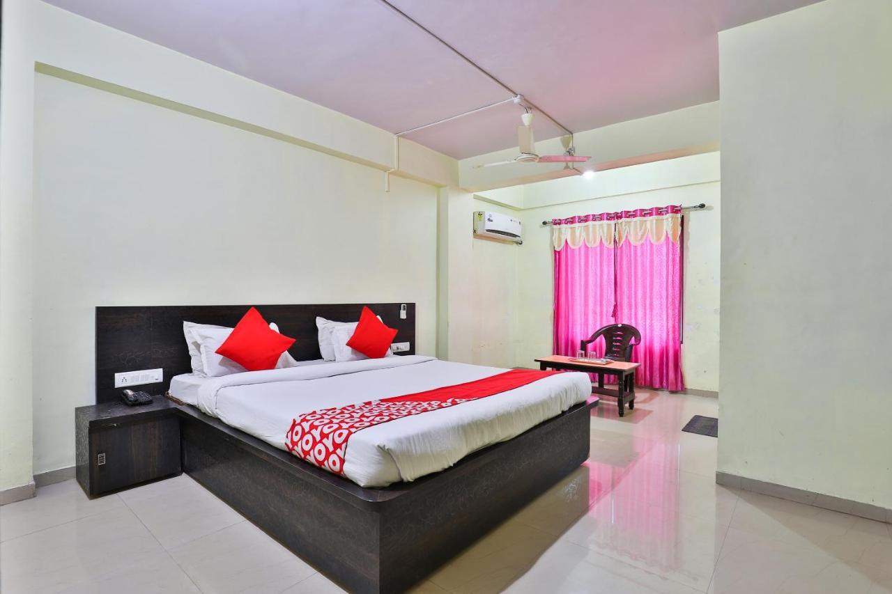 Oyo 24833 Hotel Silver Daman Eksteriør billede